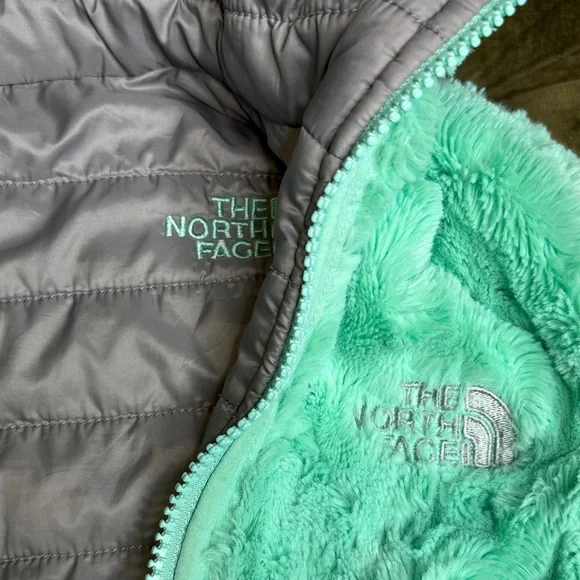 The North Face Kids reversible Fleece Puffer Jacket size 7/8 - Picture 3 of 9